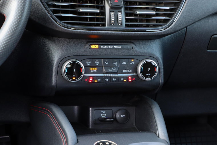 Vehicle Image 41