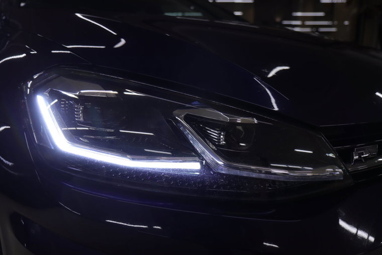Vehicle Image 32