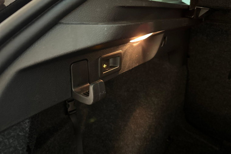 Vehicle Image 30
