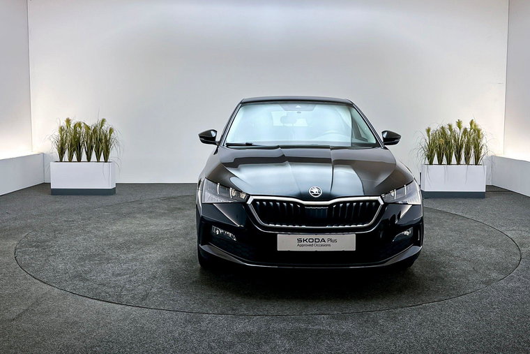 Vehicle Image 9