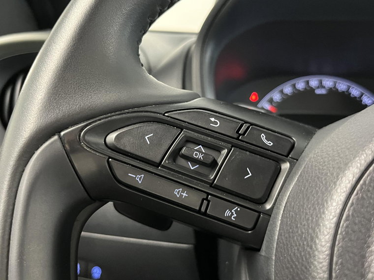 Vehicle Image 28