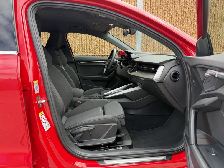 Vehicle Image 50