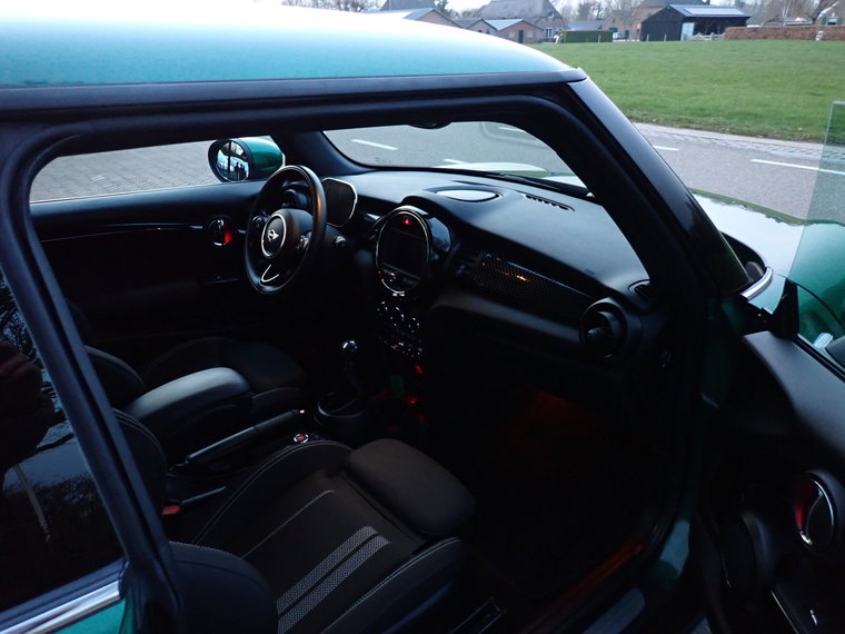 Vehicle Image 22