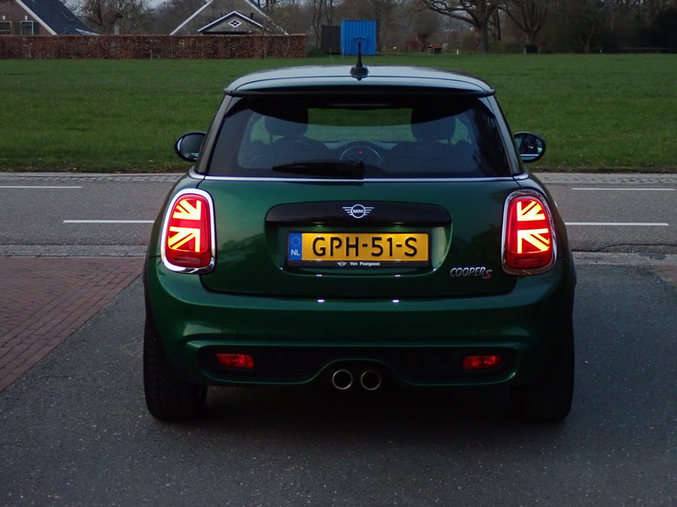 Vehicle Image 26