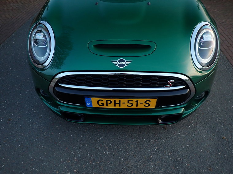 Vehicle Image 28