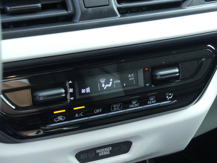 Vehicle Image 26