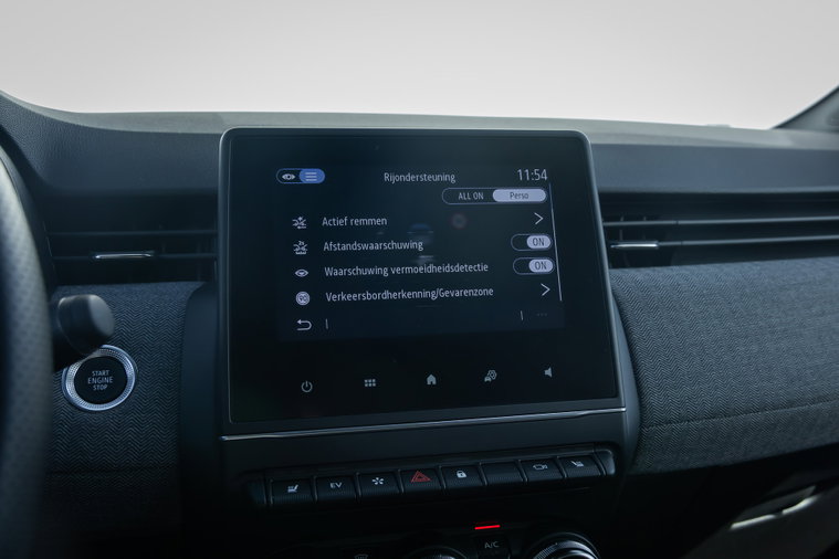 Vehicle Image 32