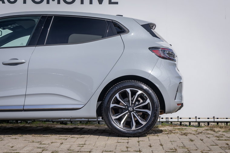 Vehicle Image 40