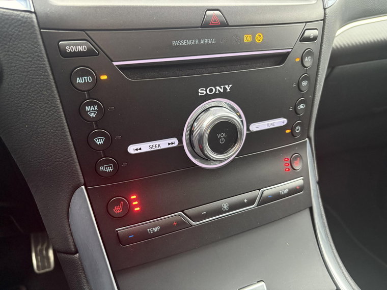 Vehicle Image 26