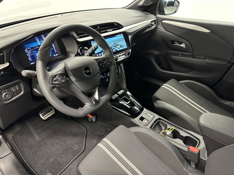 Vehicle Image 17