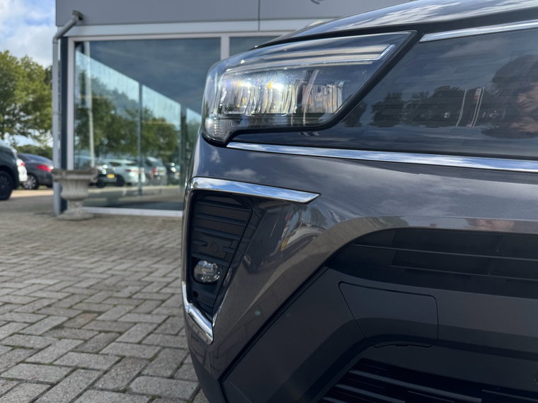 Vehicle Image 13