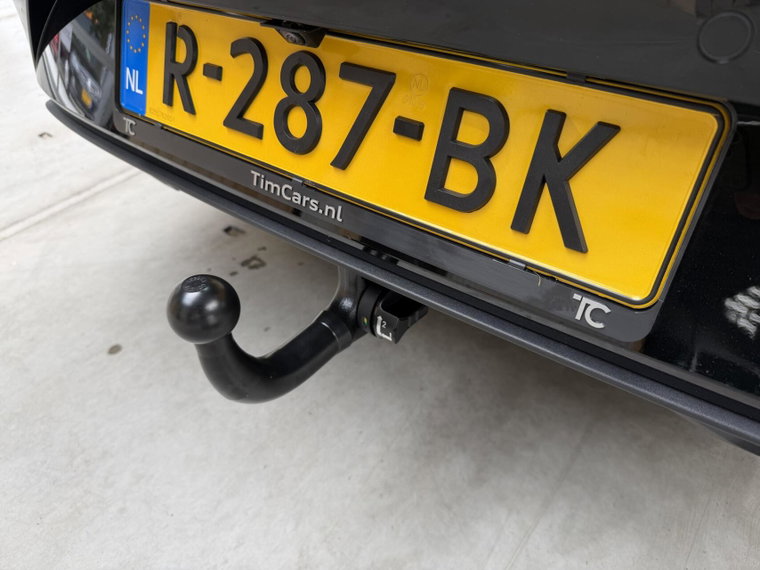 Vehicle Image 42