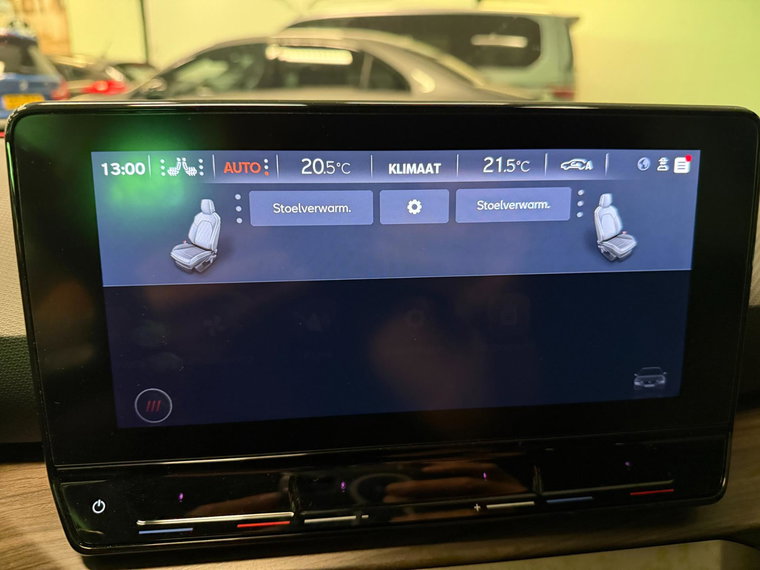 Vehicle Image 37
