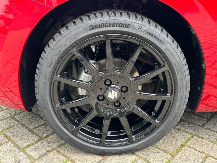 Vehicle Image 15