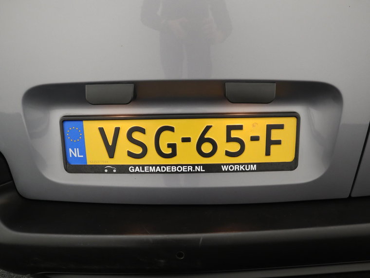 Vehicle Image 17