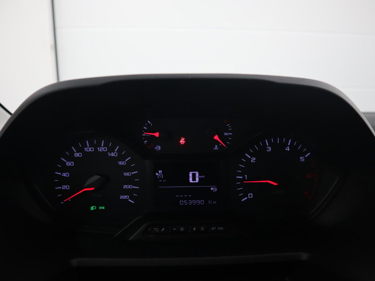Vehicle Image 26