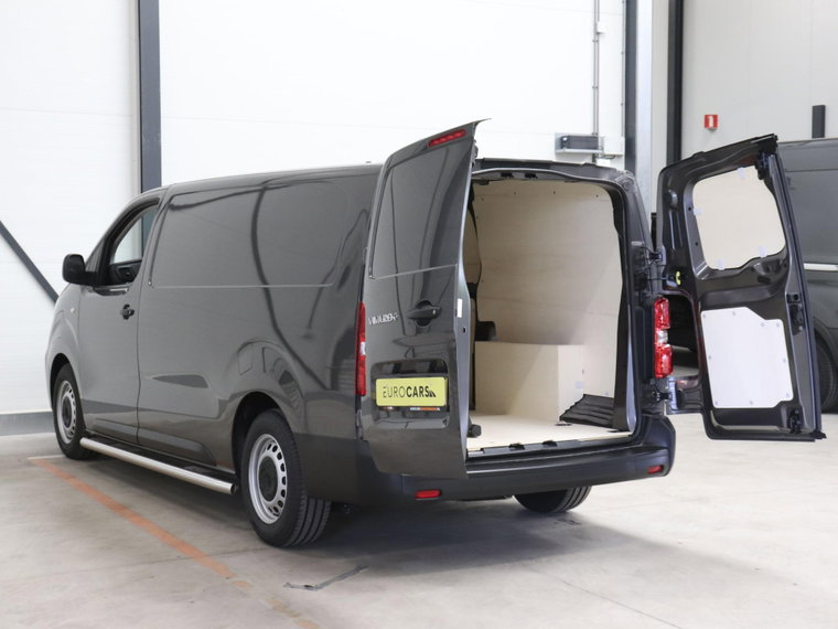 Vehicle Image 36