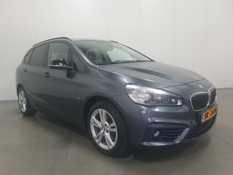 Vehicle Image 16