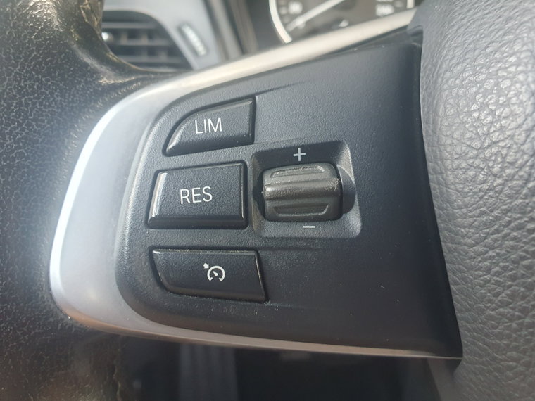 Vehicle Image 39