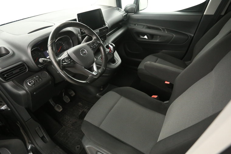 Vehicle Image 23
