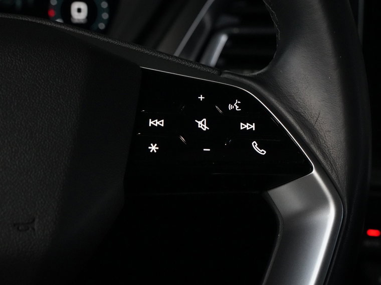 Vehicle Image 48