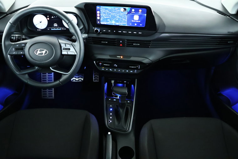 Vehicle Image 15