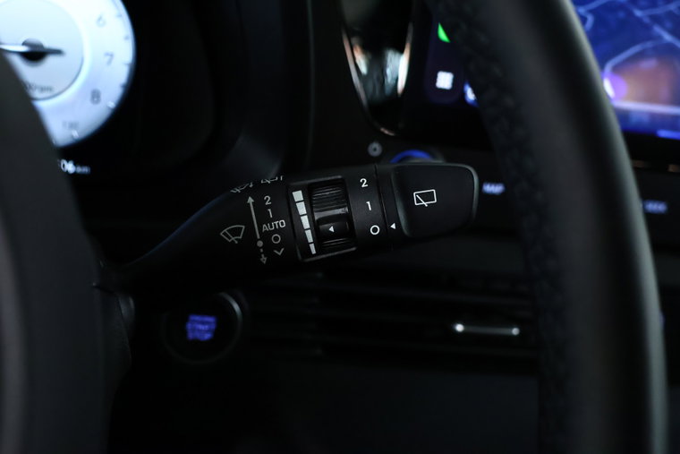 Vehicle Image 23