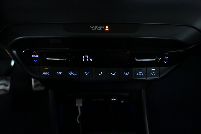 Vehicle Image 27