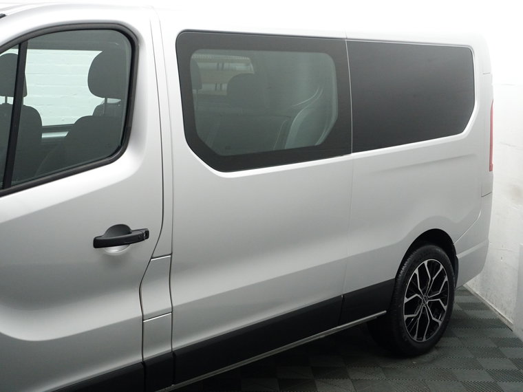 Vehicle Image 28