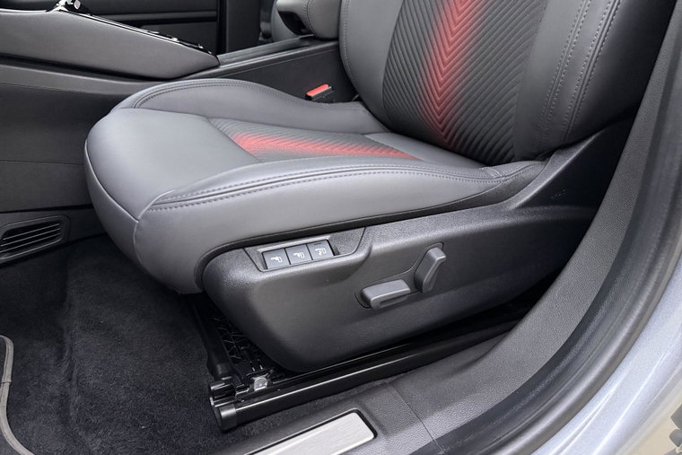 Vehicle Image 20