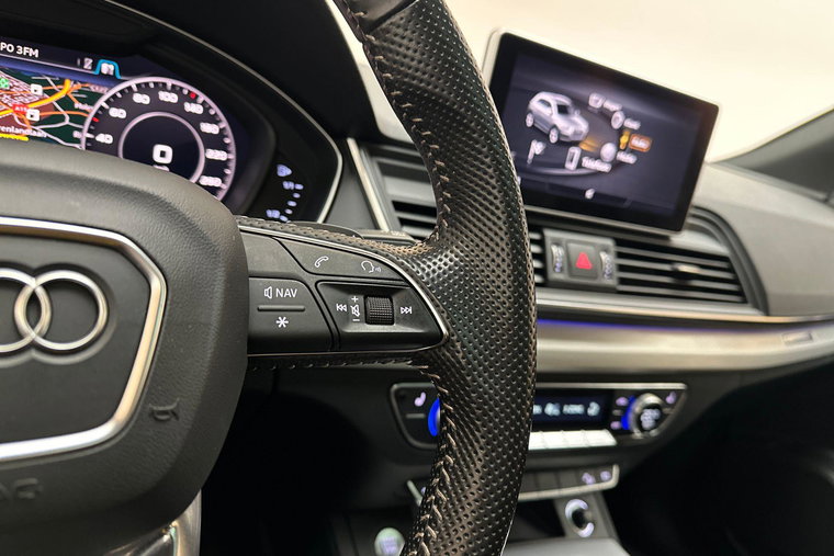 Vehicle Image 22