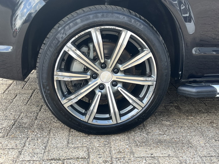Vehicle Image 22