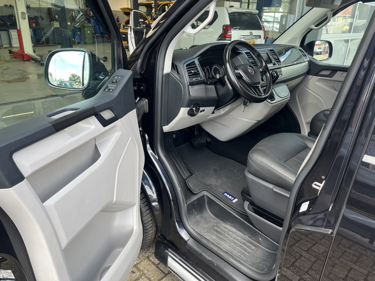 Vehicle Image 26