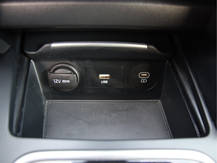 Vehicle Image 28