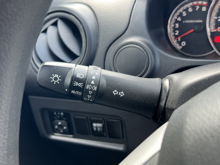 Vehicle Image 23
