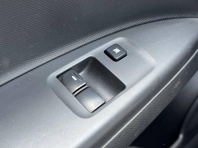 Vehicle Image 26