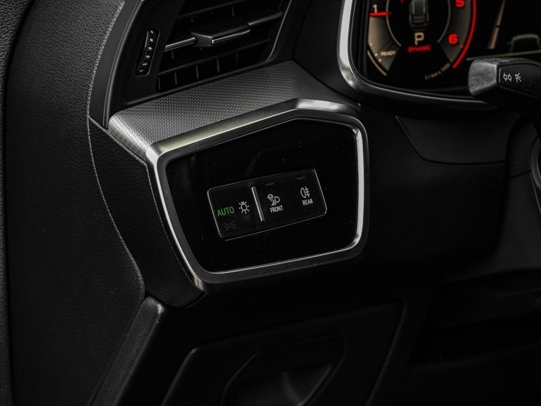 Vehicle Image 39