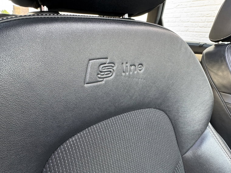 Vehicle Image 42