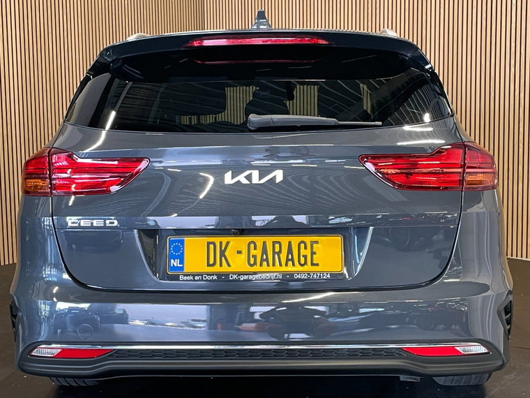 Vehicle Image 27