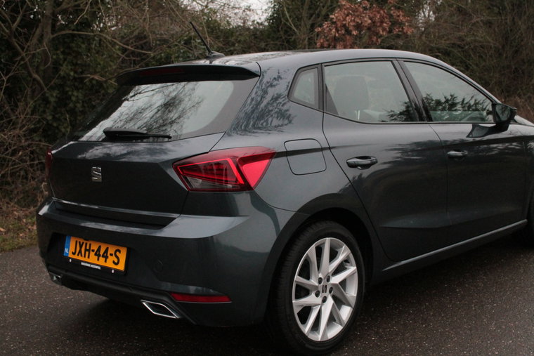 Vehicle Image 10