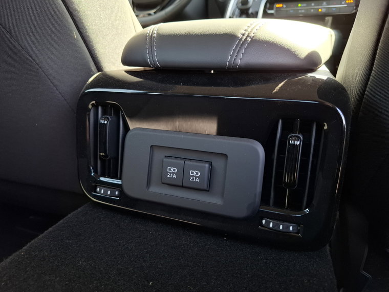 Vehicle Image 29