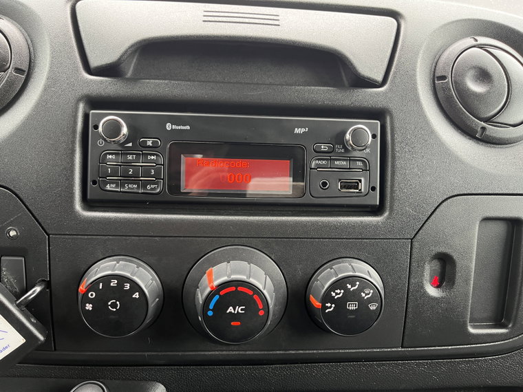 Vehicle Image 27