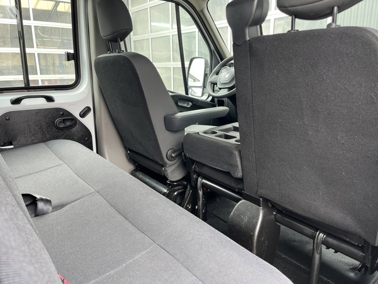 Vehicle Image 40