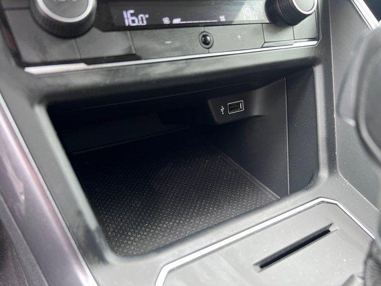 Vehicle Image 35