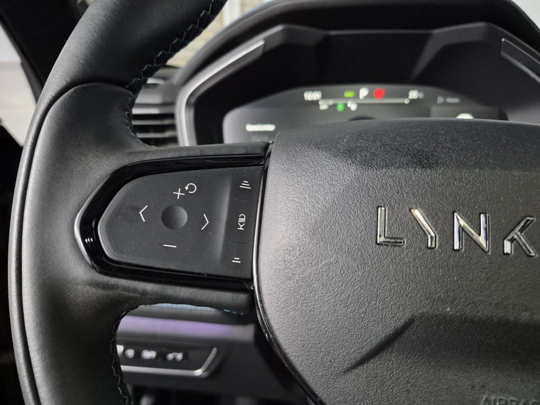Vehicle Image 23