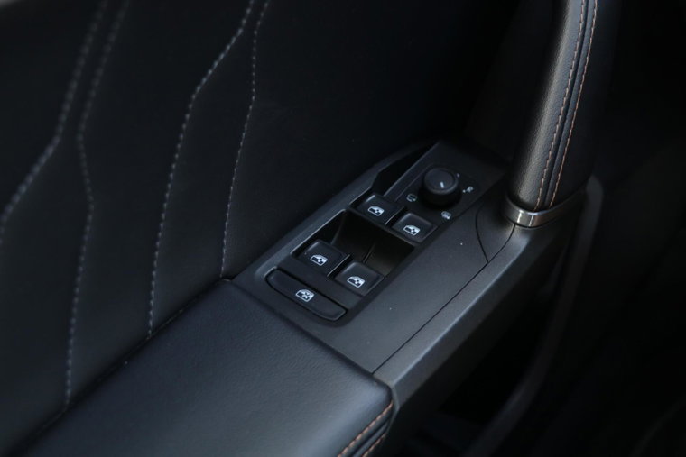 Vehicle Image 27