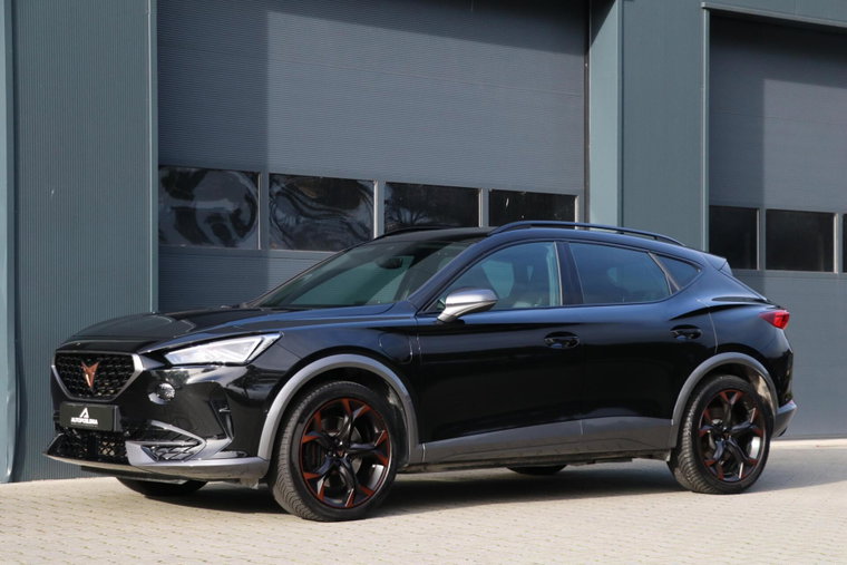 Vehicle Image 6