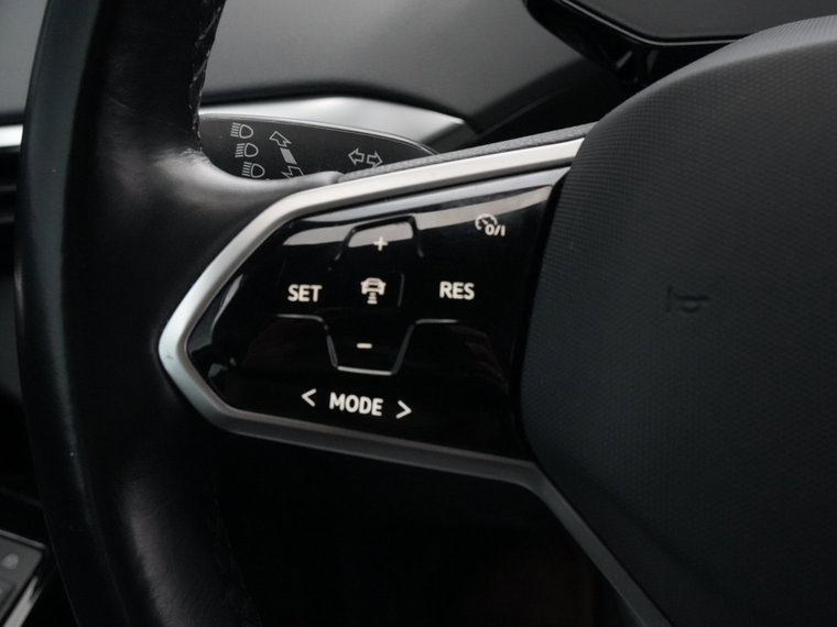 Vehicle Image 40