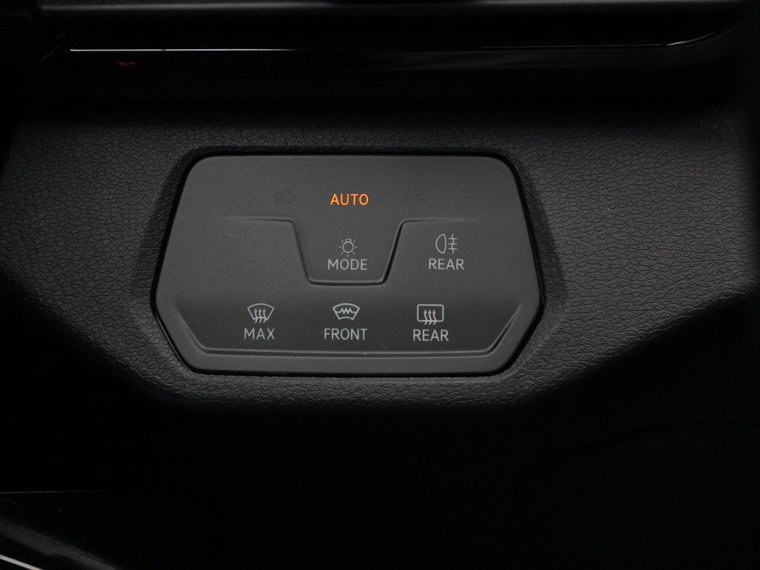 Vehicle Image 41