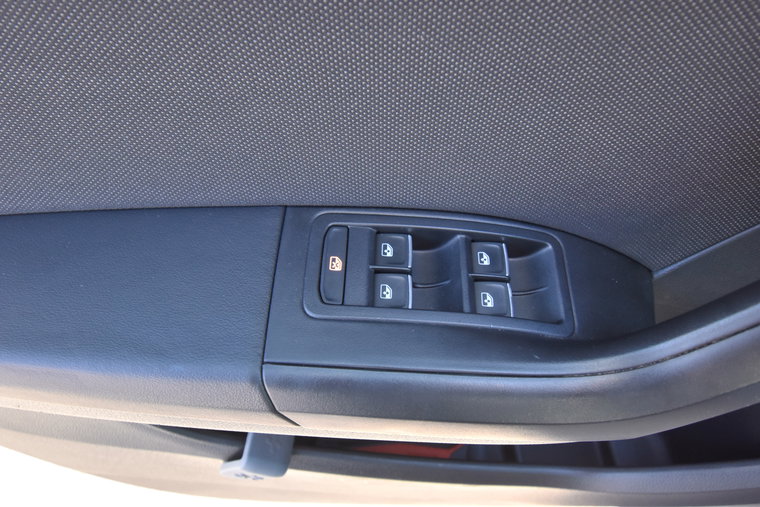 Vehicle Image 26